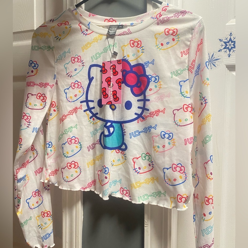 Y2K Hello Kitty Crop-top 😻